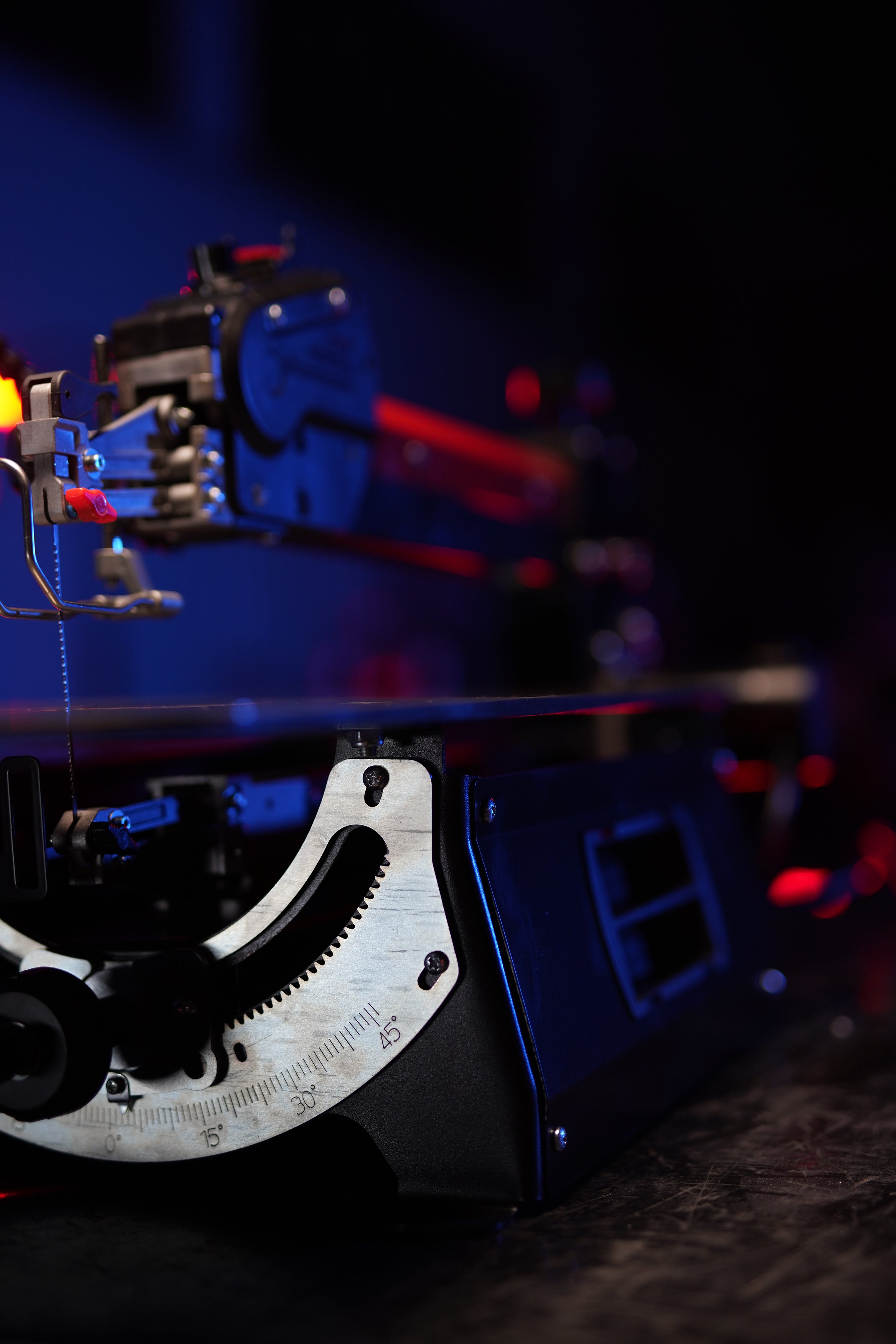 Choosing A Scroll Saw from Bucktool Power Tools - Bucktool