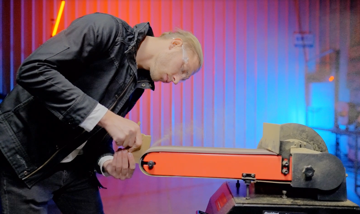 BELT SANDER - Bucktool