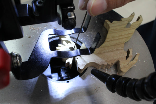 How to Set up a scroll saw for the beginner